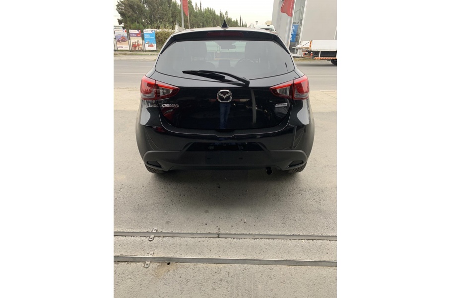 mazda_demio_1_3_104
