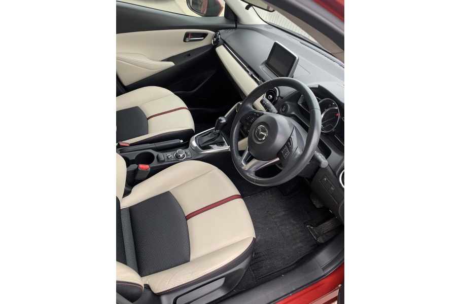 mazda_demio_touring_105