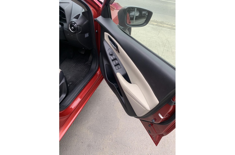 mazda_demio_touring_106