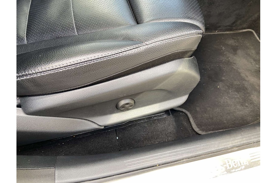 mercedes_glc_220_interior_leather_luxury